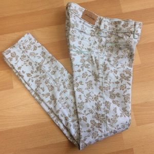 NWOT Abercrombie Kids Girl’s Floral Skinny Jeans